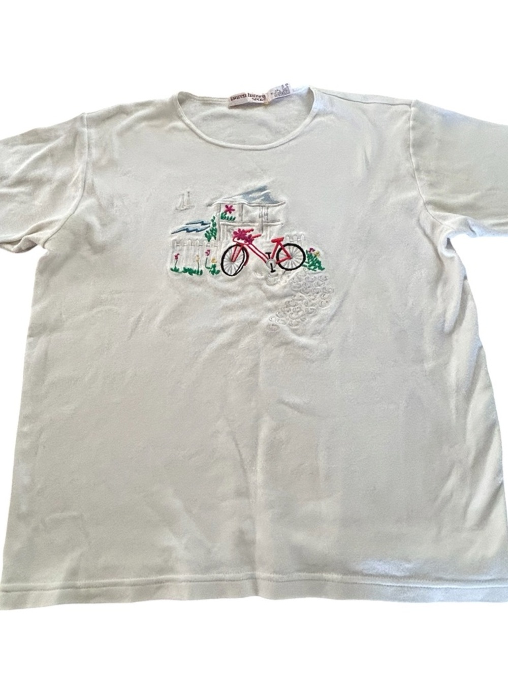 Coastal Lauren Hansen Embroidered Bicycle Graphic Tee Ivory EUC Rare SZ Medium - Picture 4 of 11